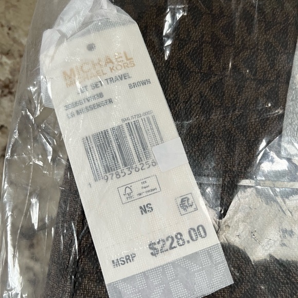 Michael Kors Large Jet Set Brown Tan Crossbody Bag Purse